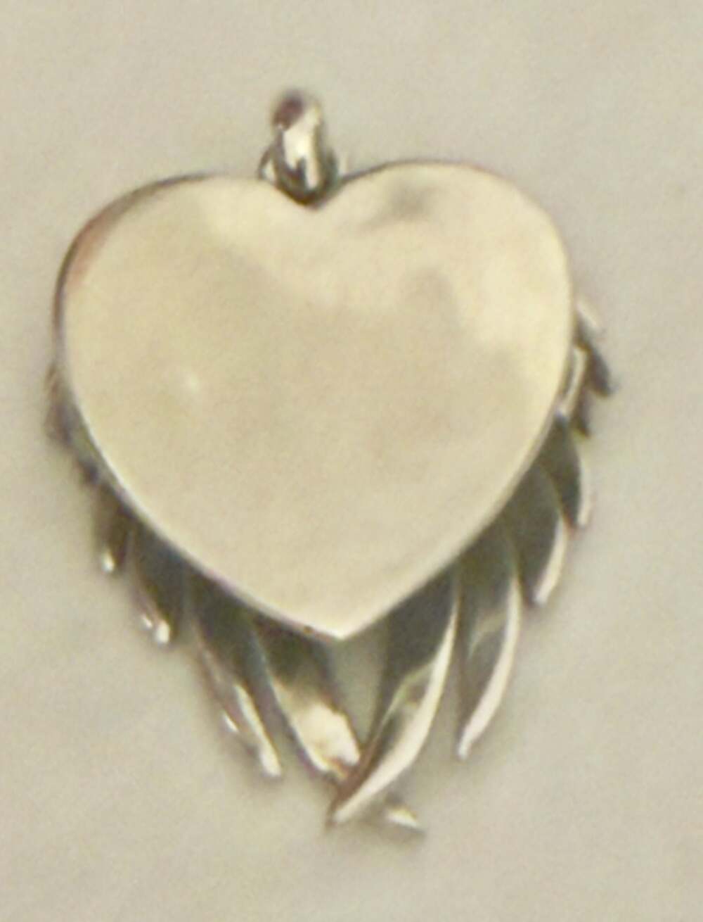 Now you can buy jewelry from the Long Island Medium - Picture 4 of 5